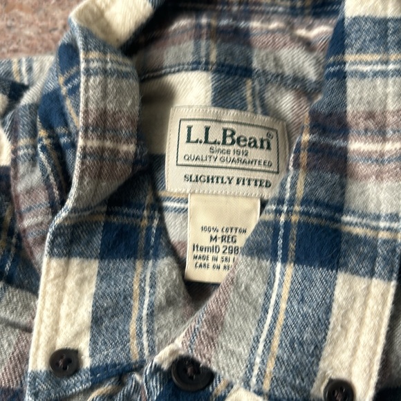 LLbean flannel shirt - Picture 2 of 5